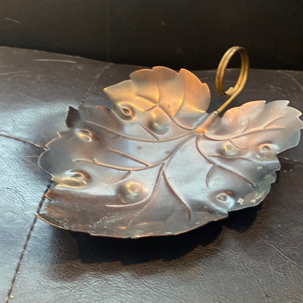Elegant Leaf-Shaped Metal Dish
